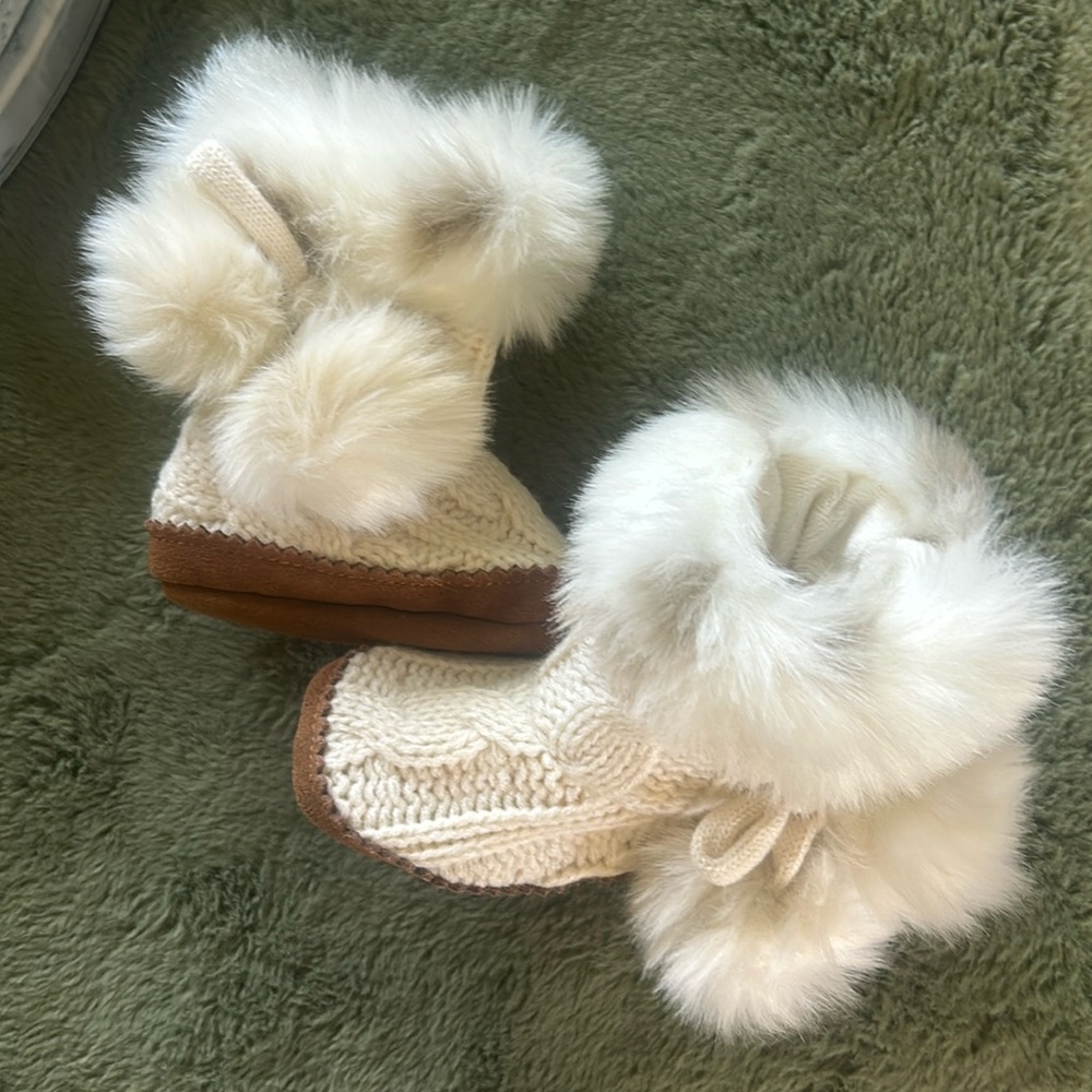 Gorgeous booties for 0 to 3 months